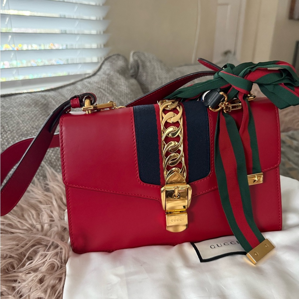 Gucci Red Leather Shoulder Bag